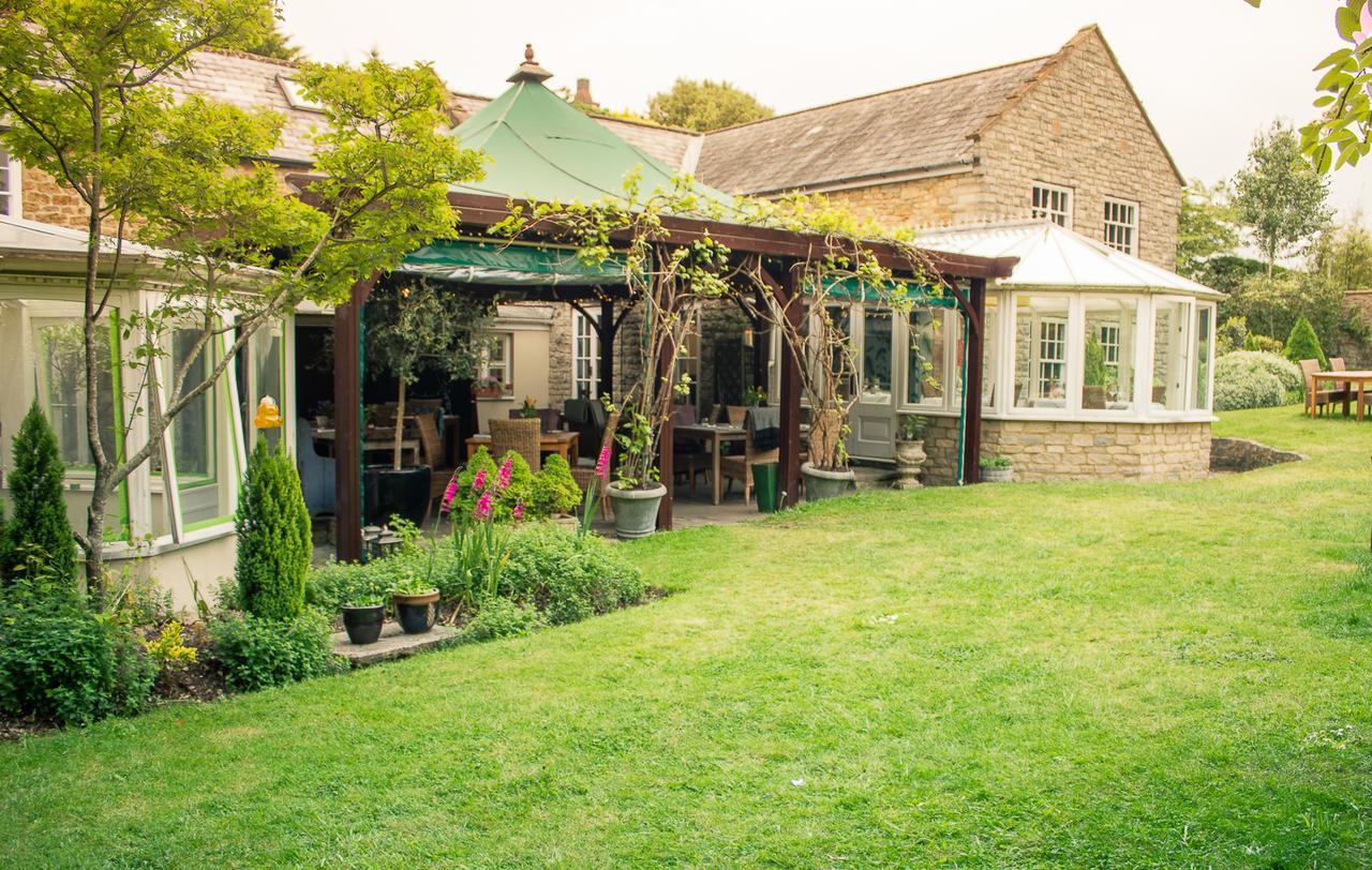 The Ollerod Beaminster Exterior foto